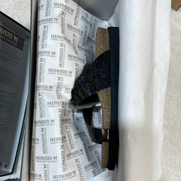 Mephisto Women's Helen Thong Leather Sandals - Picture 6 of 6